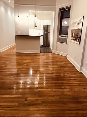 Rented by Metropolis Real Estate of Manhattan | media 6