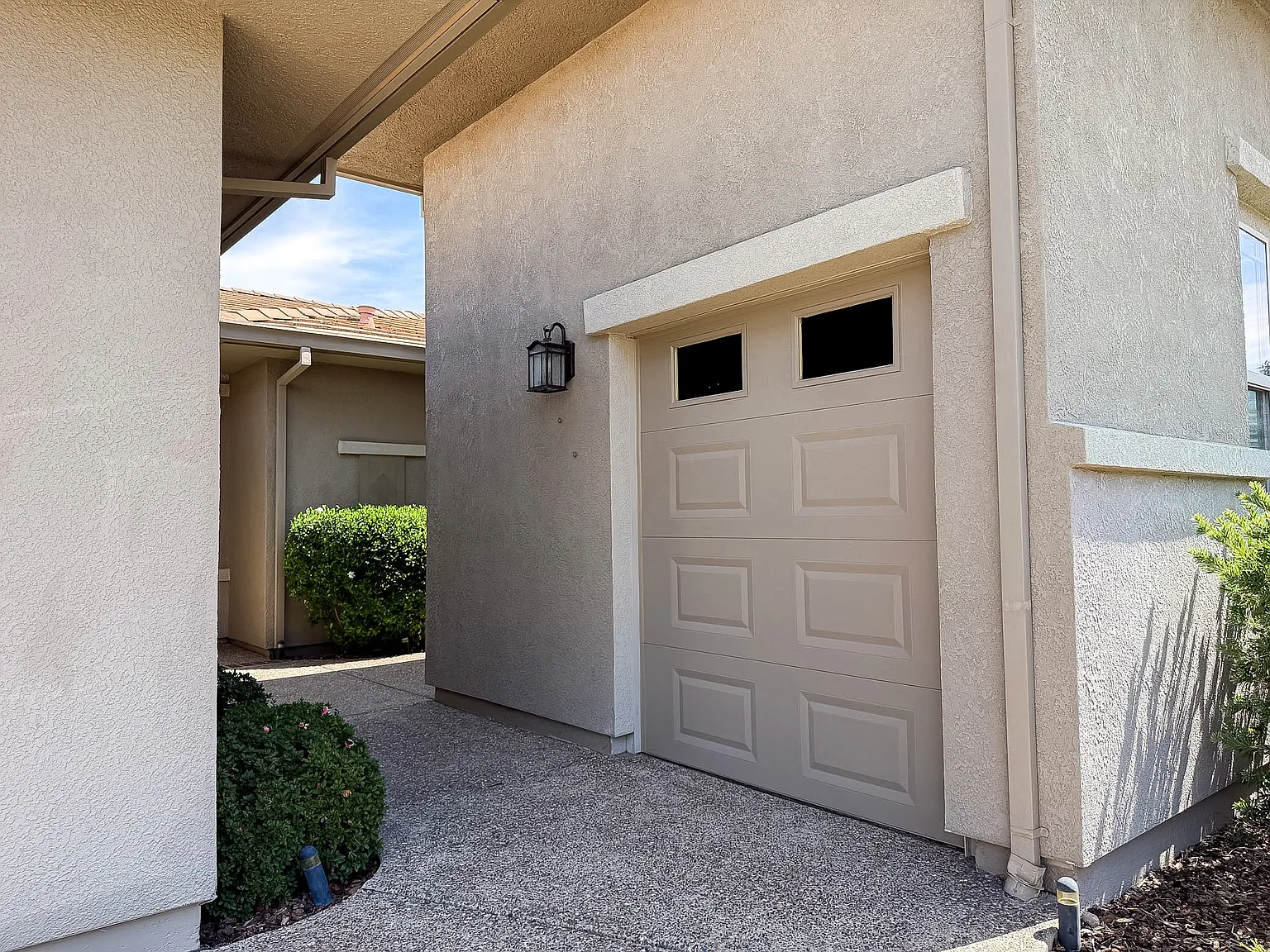 2 bed, 1854 sqft, $3,395 — Photo 2