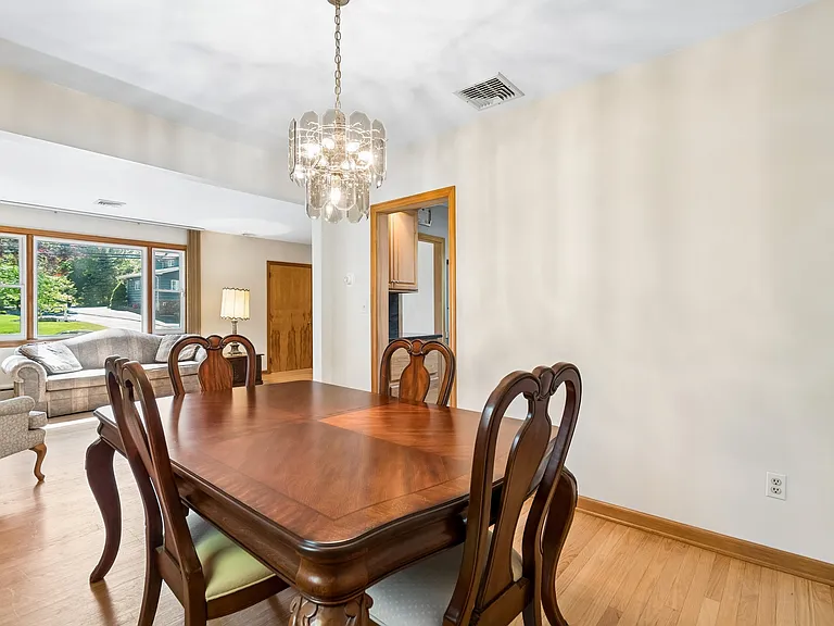 186 W Northfield Rd — Photo 12