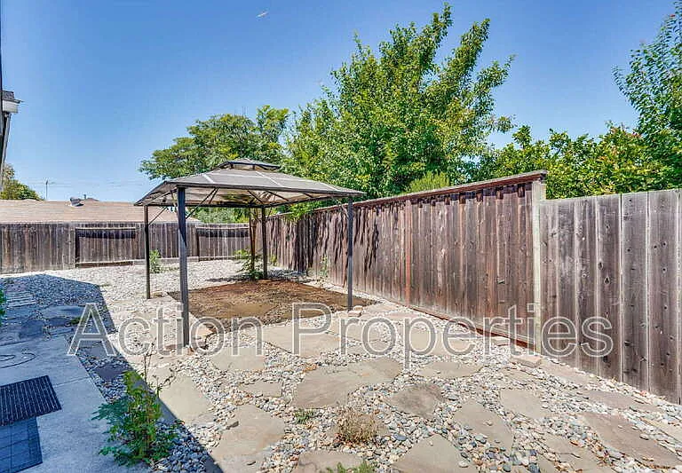 2280 Brentwood Ct — Photo 26