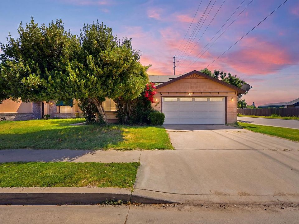 1st image of 1008 N Manzanita St