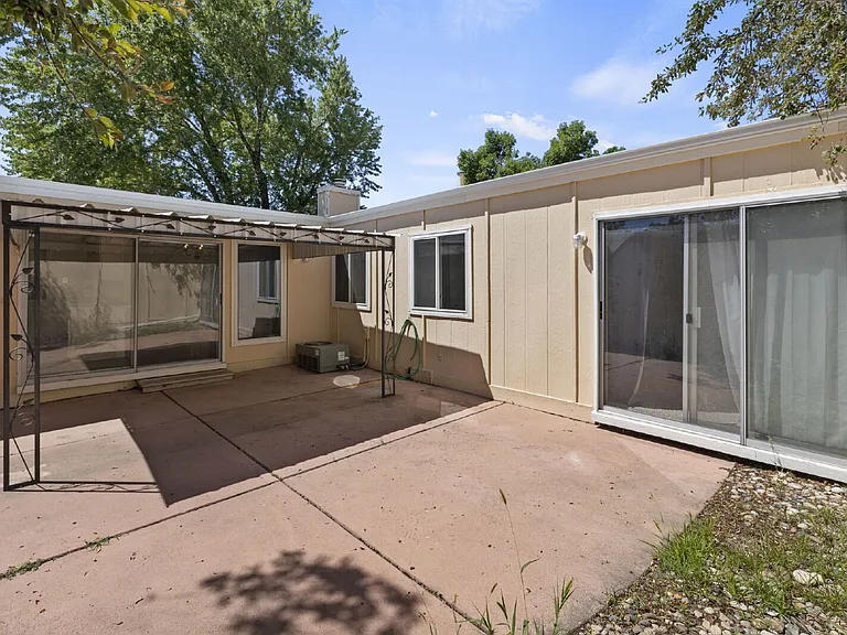 826 San Antonio Pl — Photo 27