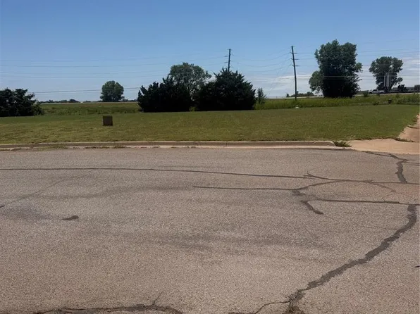 Willow St Lot 17, Elk City, OK 73644