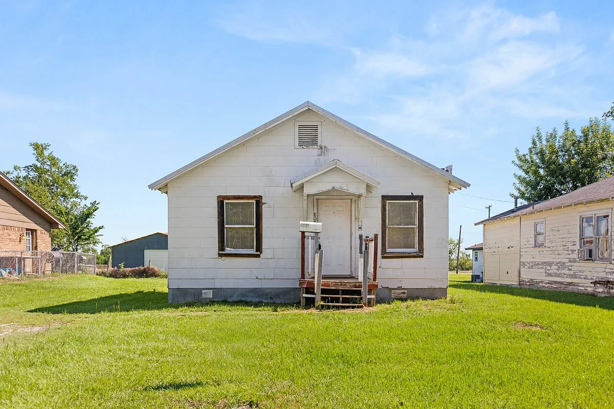 807 W Sabine St - 807 W Sabine — Photo 3