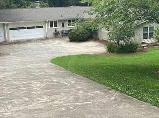 3380 Carlton Rd, Cumming, GA 30041