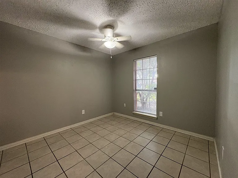 1206 High Valley Dr — Photo 11