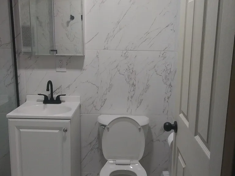 214 Buchanan Dr — Photo 3