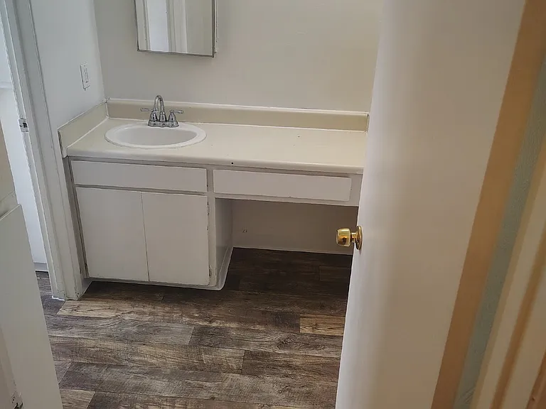 2125 North Ave #17 — Photo 3