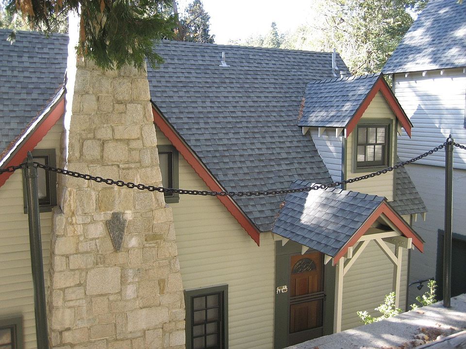 1st image of 217 Corona Cir
