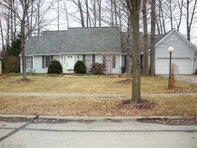 330 Bayview Dr, Avon Lake, OH, 44012