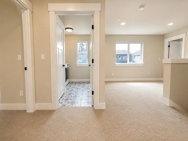 18532 Meridian Ave SE — Photo 15