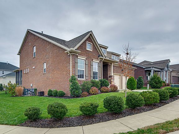 2nd image of 2516 Tapestry St