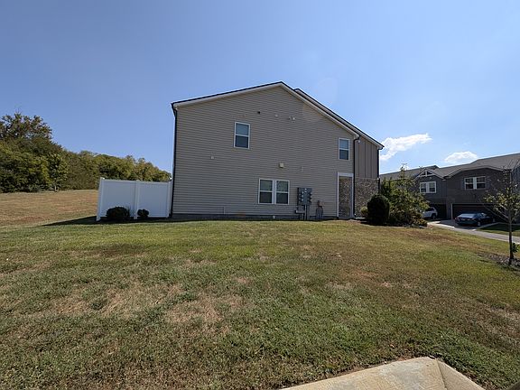 3rd image of 824 Arrington Way