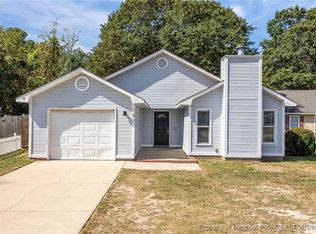 1677 Veanna Dr, Fayetteville, NC 28301