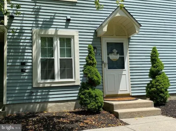 227A Derry Hill Ct #227, Mount Laurel, NJ 08054