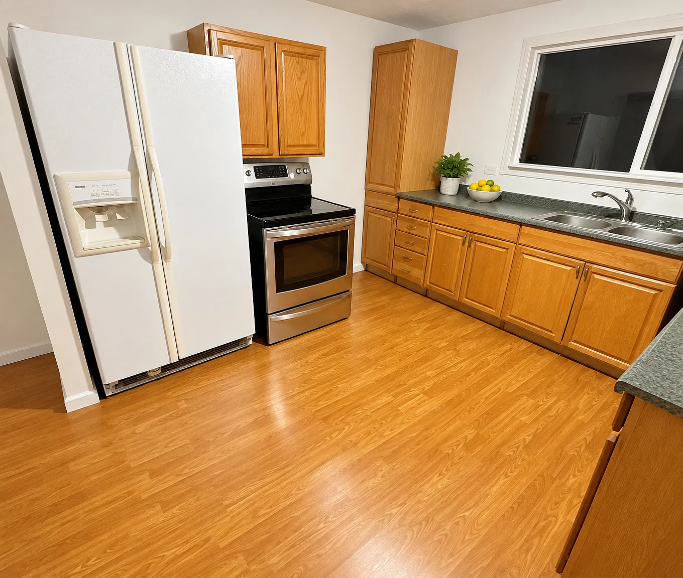 1 bed, 600 sqft, $1,550 — Photo 3