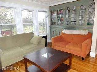 104 E Side Pkwy, Newton, MA 02458