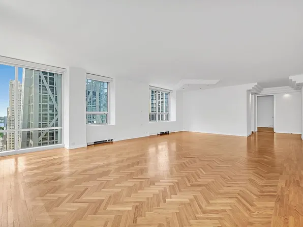 15 W 53rd St #31D, New York, NY 10019