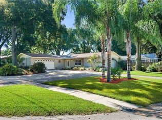 611 Overhill Dr, Brandon, FL 33511