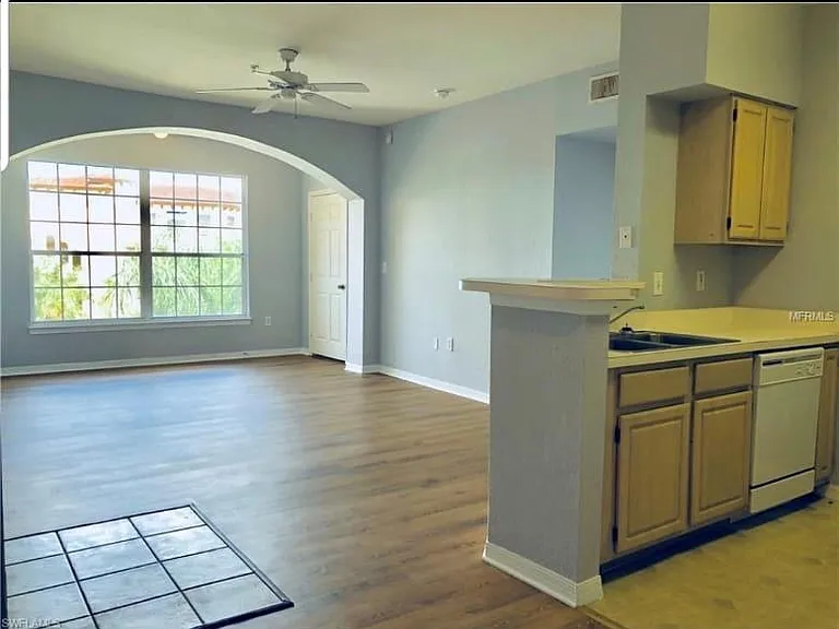 23500 Walden Center Dr #306 — Photo 3