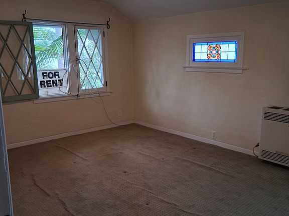 5th image of 1423 Cabrillo Ave