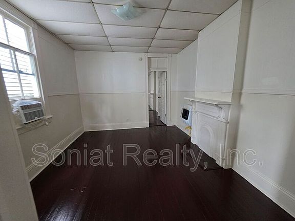 3rd image of 3030 Palmyra St