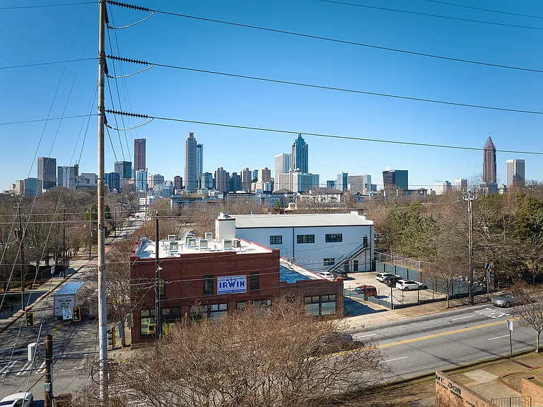 130 Boulevard NE — Photo 22