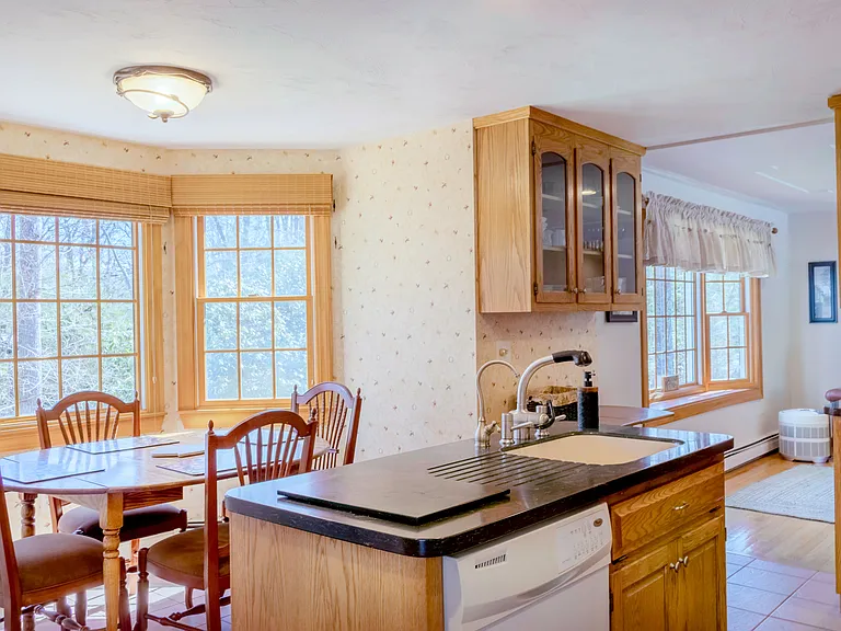 141 Harlow Rd — Photo 8