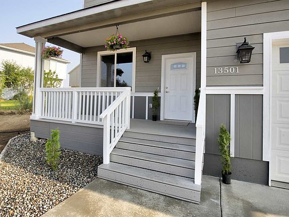2nd image of 1021 S 10th Ave