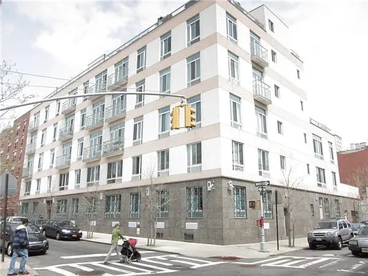 Rented by Kian Realty | media 29