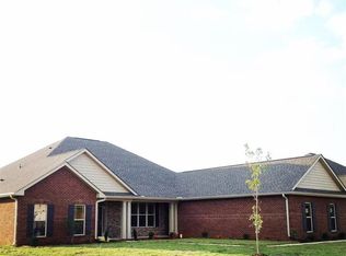 218 Maplebrook Dr, Madison, AL 35756