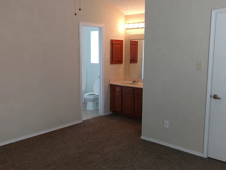 2413 Star Light Ln — Photo 7
