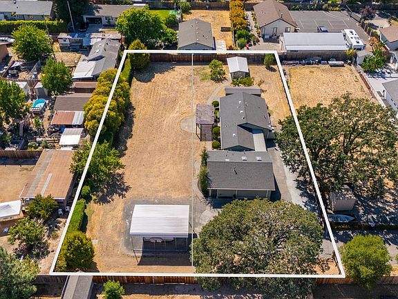 3rd image of 9805 Tolleson Lane