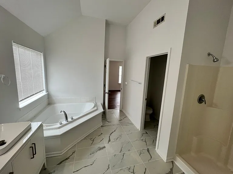 4005 Brookchase Blvd — Photo 12
