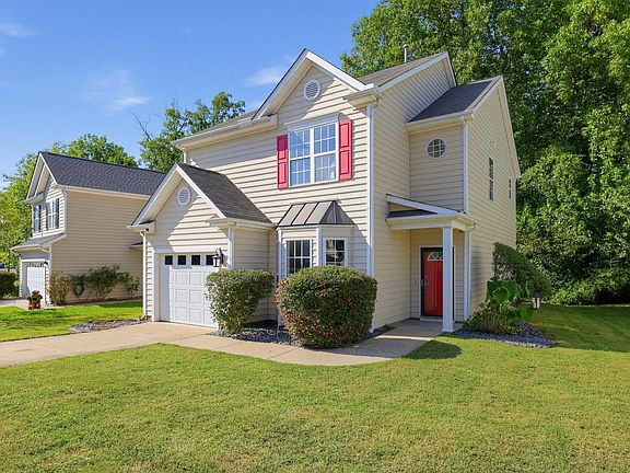 2nd image of 2100 Betry Pl