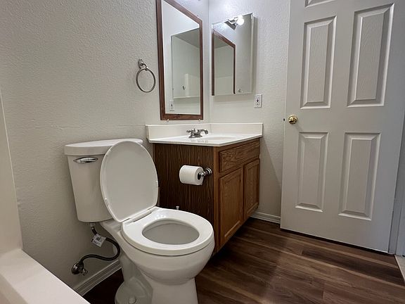 5th image of 5933 N 81st Ave
