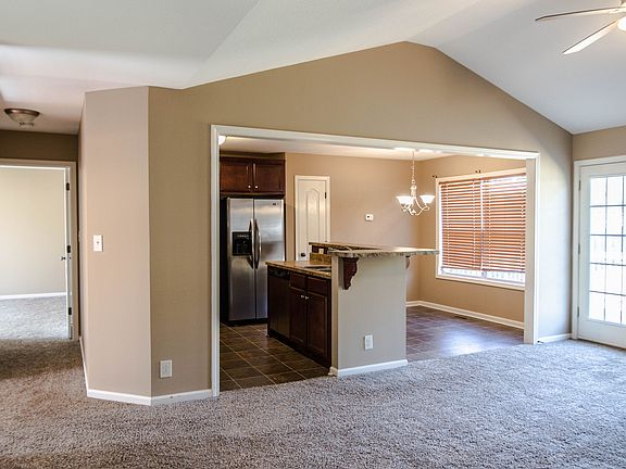 3rd image of 1005 Ishee Dr