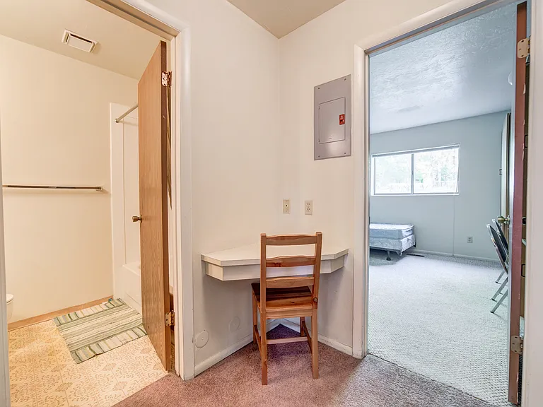 442 N 500 E #4 — Photo 10