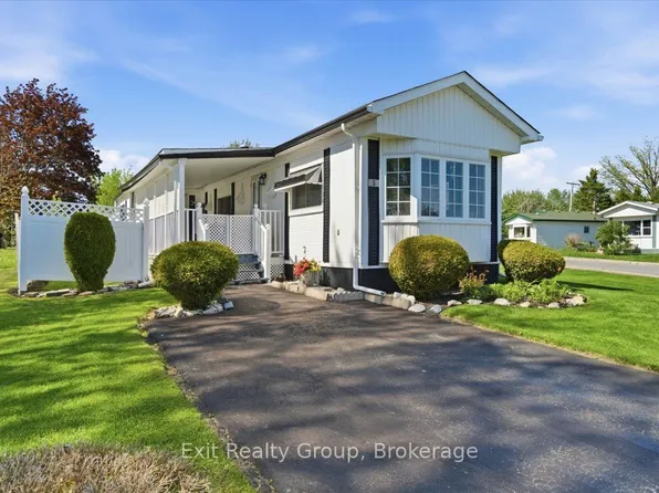 5 Chapel Blvd, Quinte West, ON K8N 4Z3