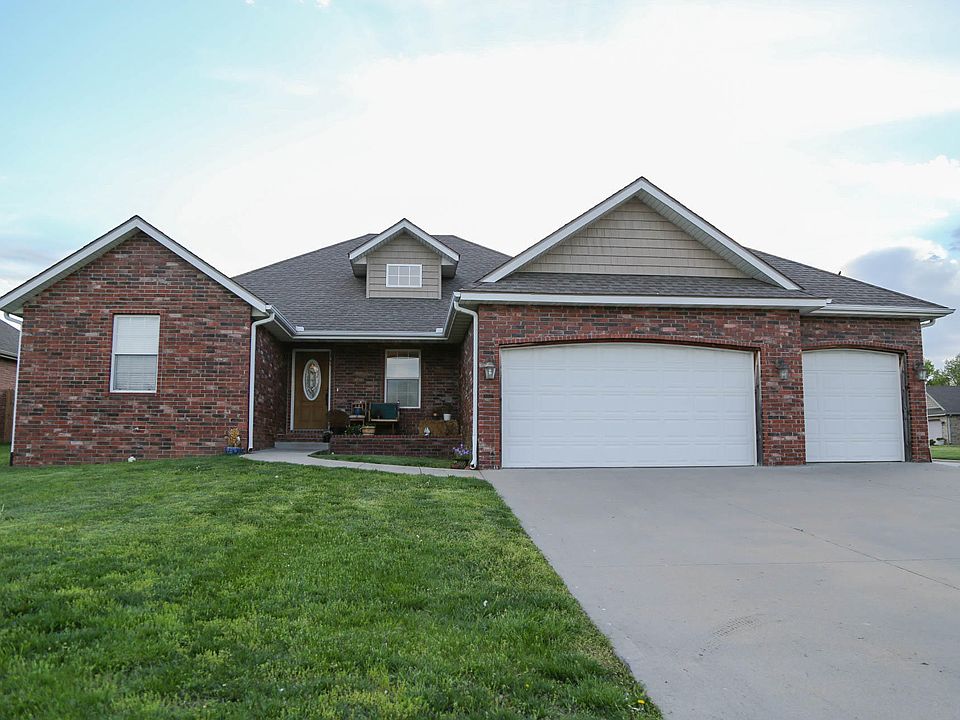 1st image of 209 N Meadowlark Dr