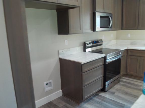 5th image of 2985 11th St