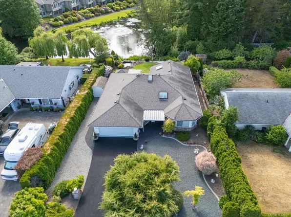 518 Dalmatian Dr, Nanaimo, BC V9P 1Y4