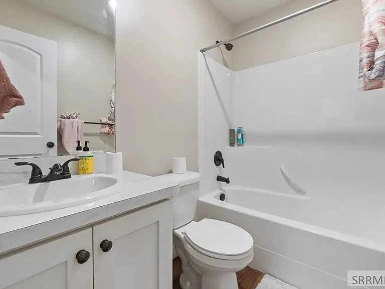 565 Pioneer Rd #215 — Photo 22