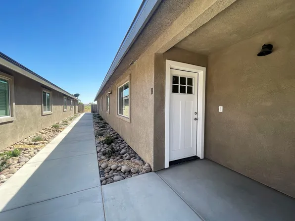 9933 N.Loop Units, 9933 N Loop Blvd #B, California City, CA 93505