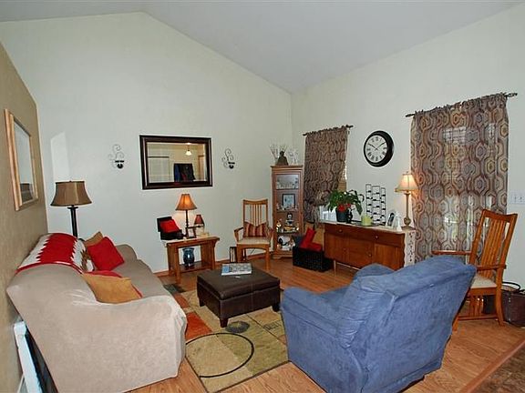 3rd image of 3138 E Newcastle Ct