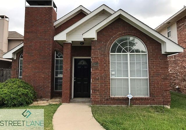 1st image of 2021 Greenview Dr