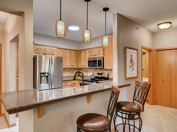 2nd image of 5200 Pathways Ave Unit 306