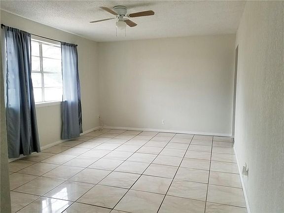 3rd image of 7616 Carlos St