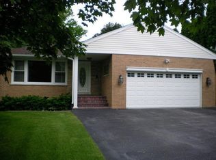 456 S Wilke Rd, Palatine, IL 60074