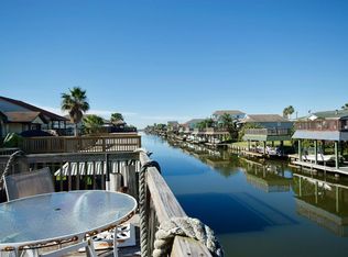 586 Warsaw St, Bayou Vista, TX 77563
